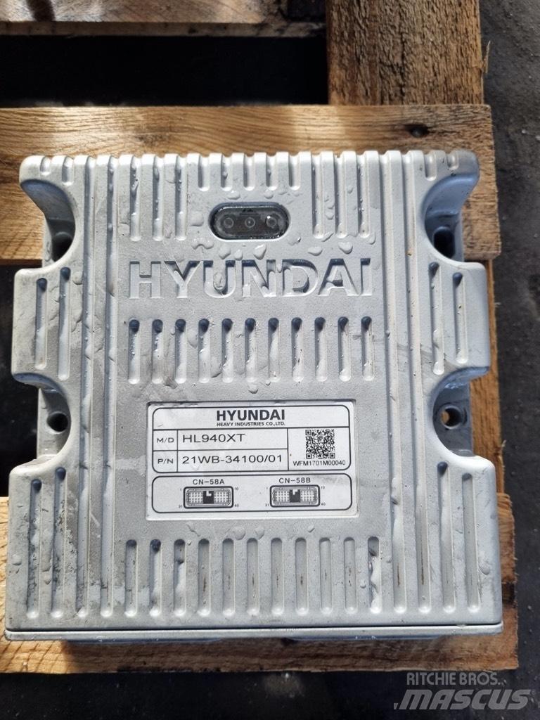Hyundai HL 940 Electrónica