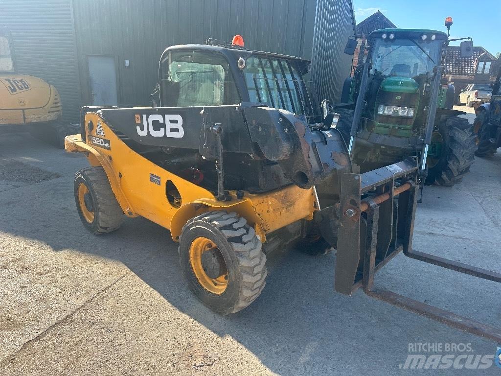 JCB 520-40 Manipulador telescópico