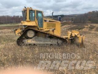 CAT D6N Dozers - Tratores rastos