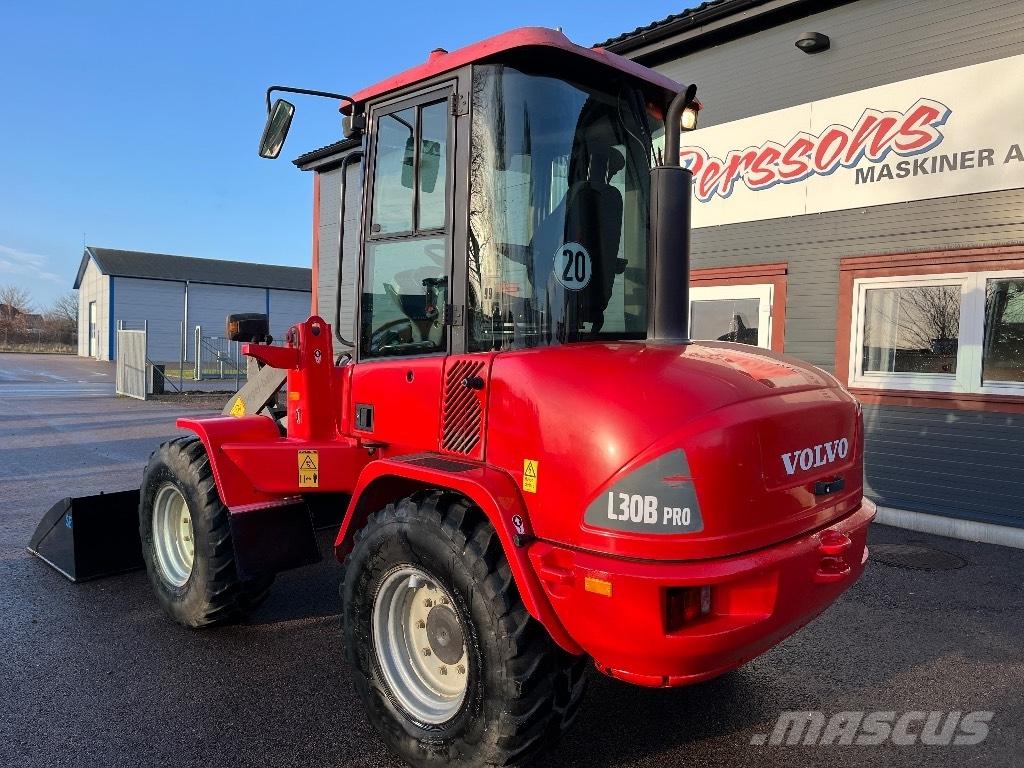 Volvo L30 Pro-10 Carregadeiras de rodas