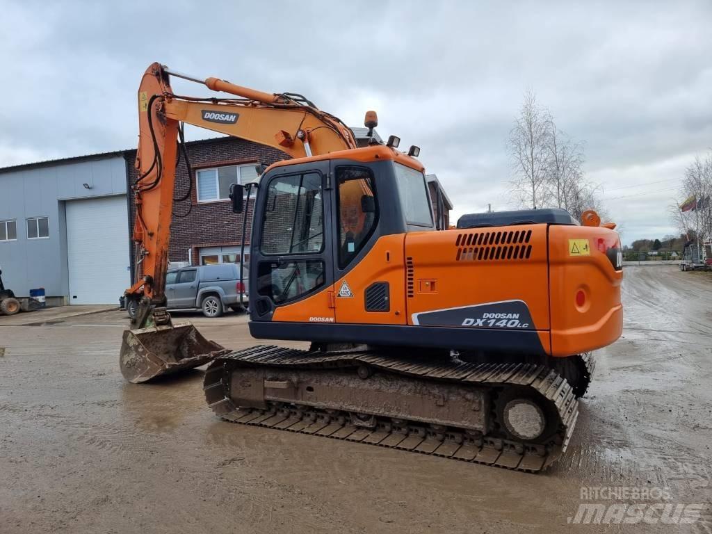 Doosan DX 140 LC Escavadeiras de esteiras