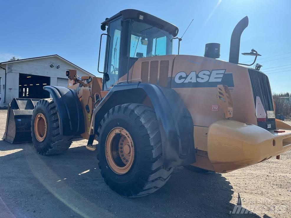 CASE 921 F Carregadeiras de rodas