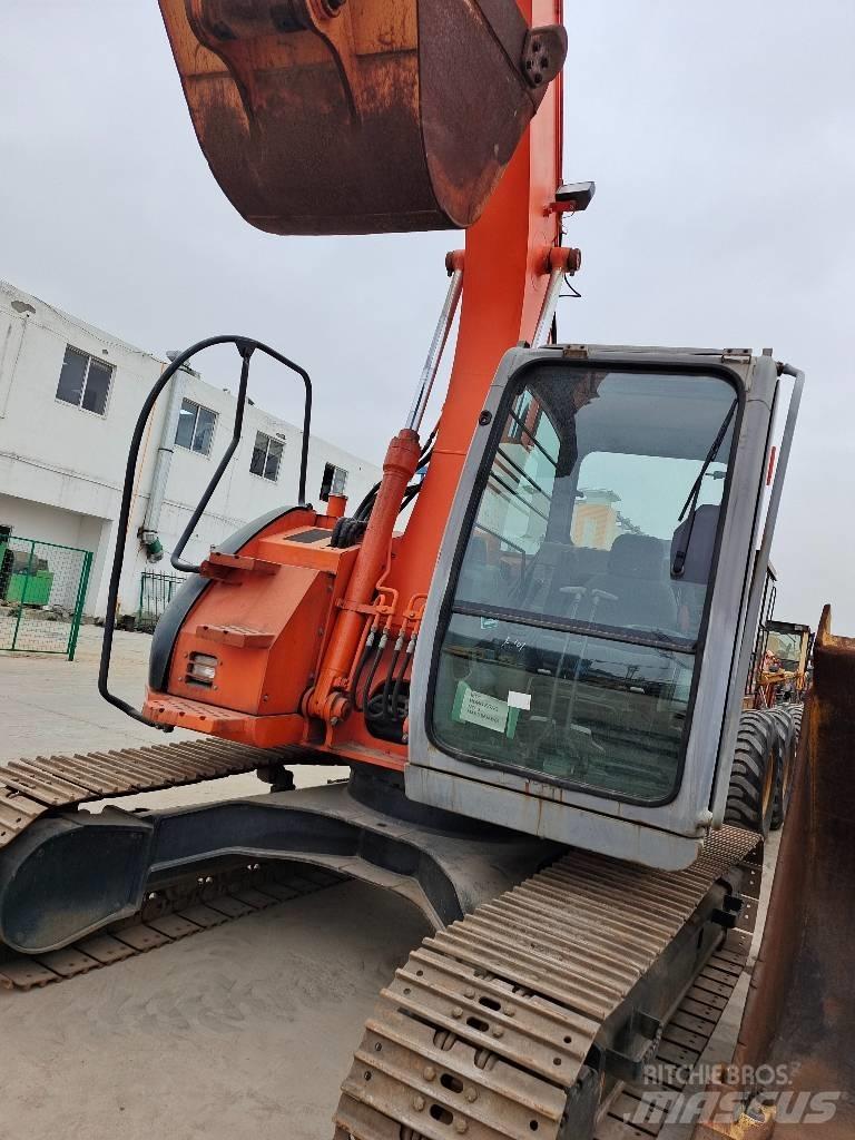 Hitachi ZX 135 US Escavadeiras de esteiras