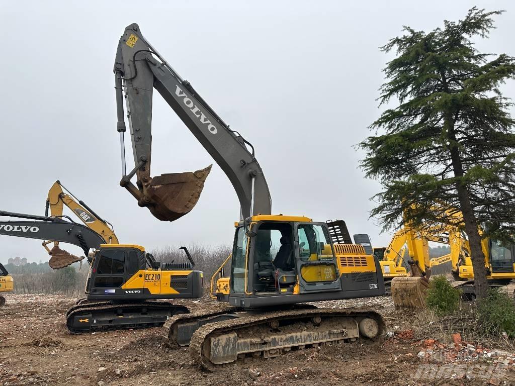 Volvo EC210D Escavadeiras de esteiras
