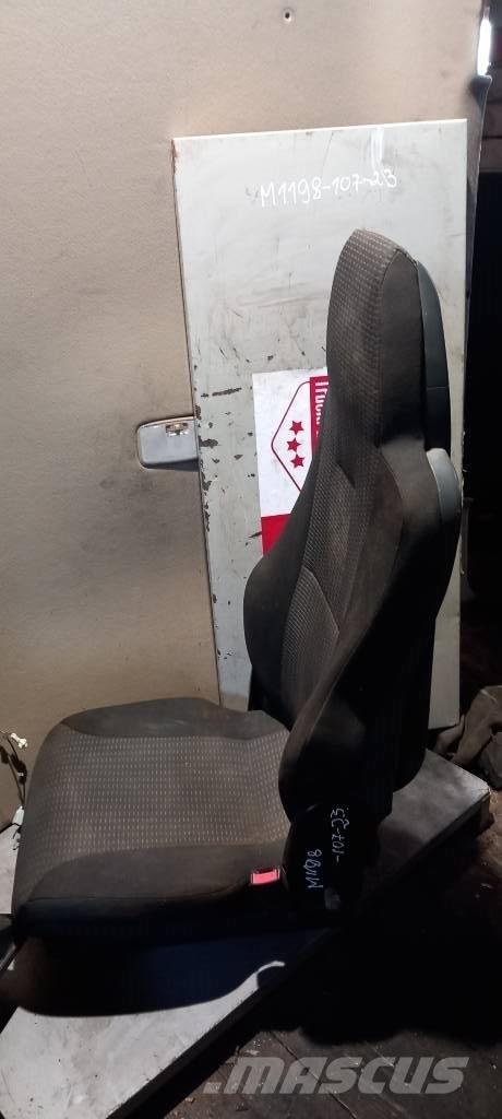 MAN TGS.     81623016946 Cabines e interior