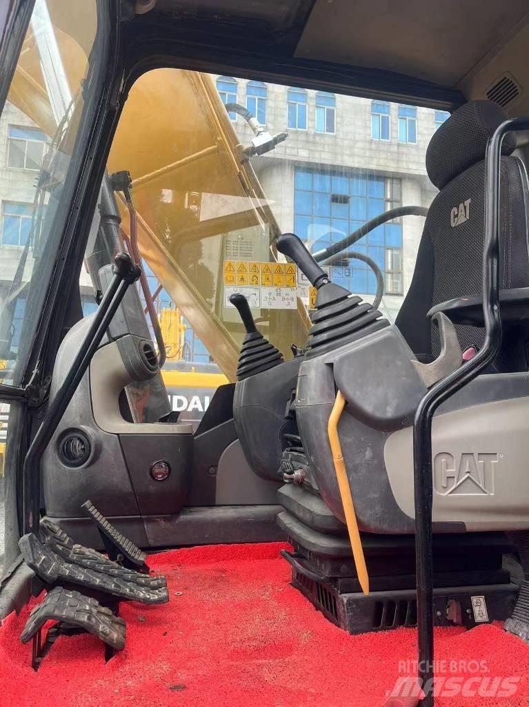 CAT 312D2GC Escavadoras Midi 7t - 12t