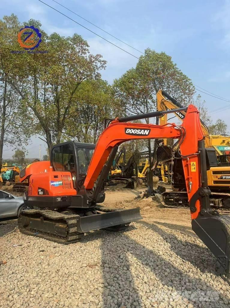 Doosan DX 60 Miniescavadeiras
