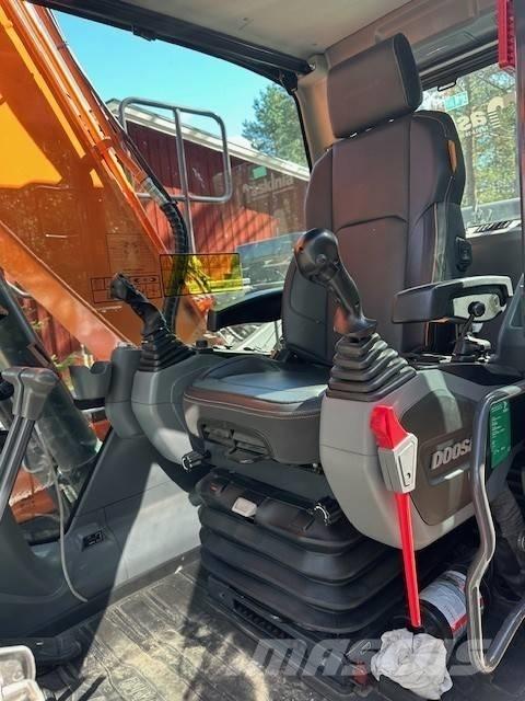 Doosan DX 140 LC Escavadeiras de esteiras