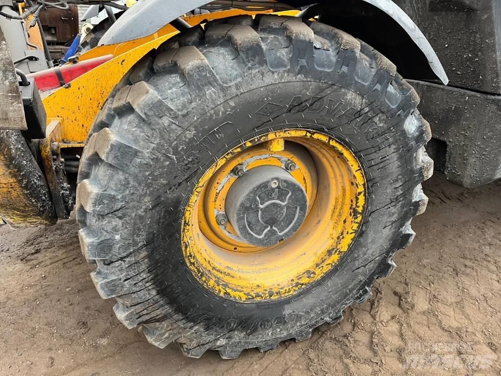 JCB 540-140 Manipulador telescópico
