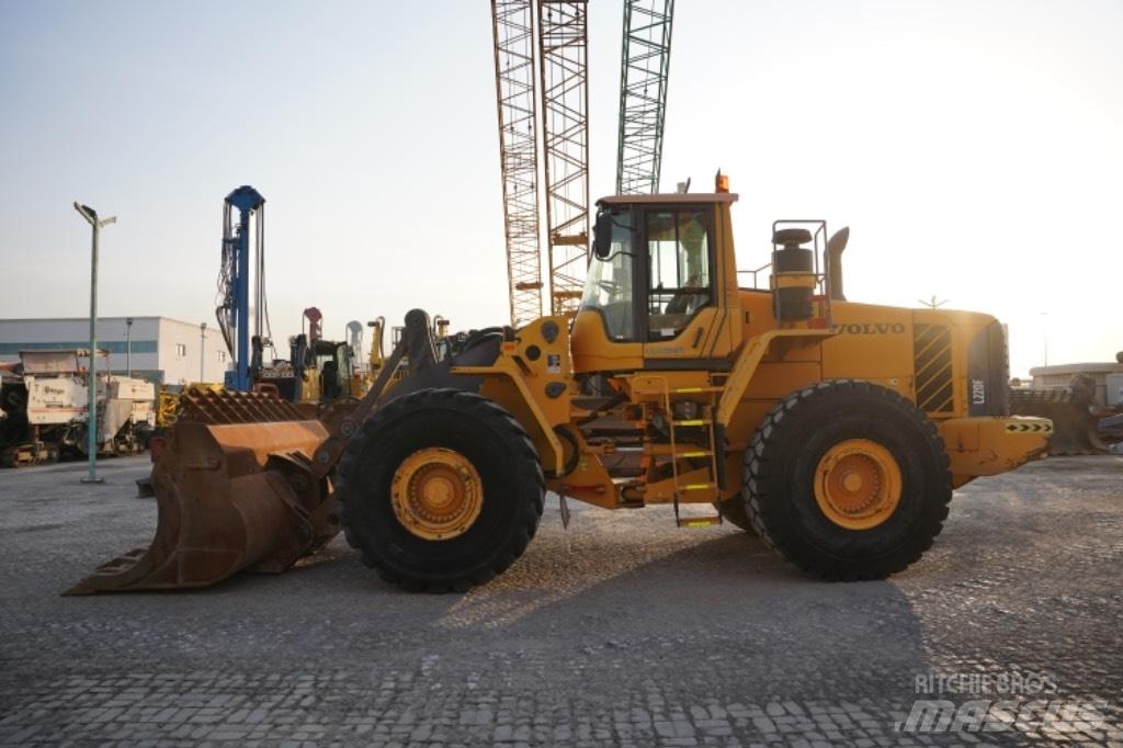 Volvo L220 F Carregadeiras de rodas
