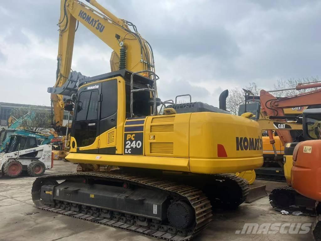 Komatsu PC 240 Escavadeiras de esteiras
