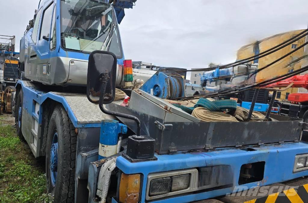 Tadano TR 250 M-6 Gruas Fora-de-estrada