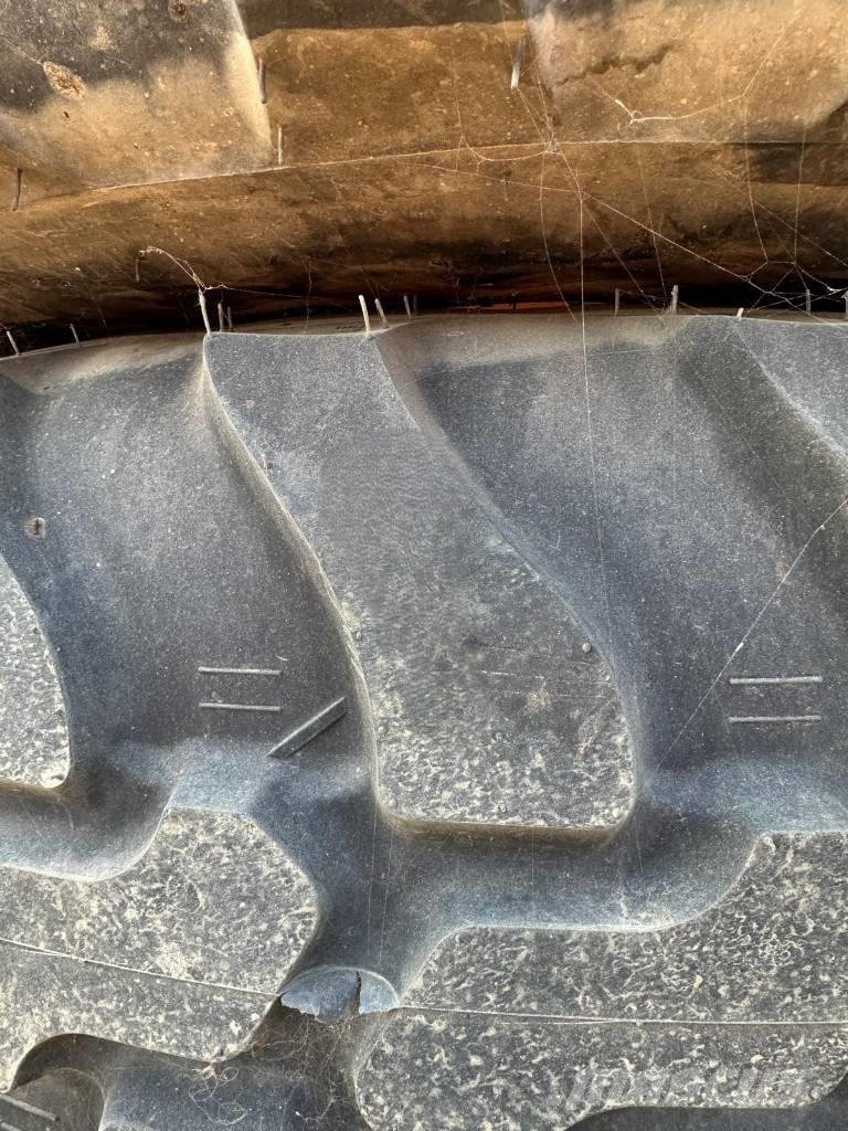 Dunlop 405/70R20 Pneus