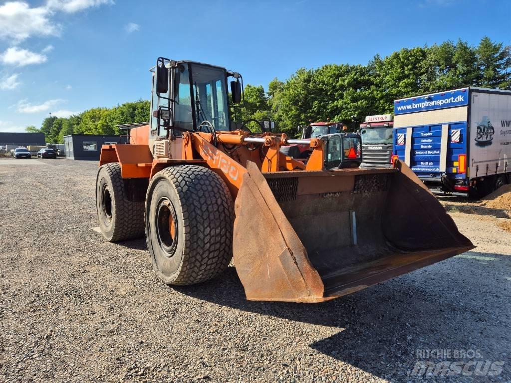 Hitachi FR 130 Carregadeiras de rodas