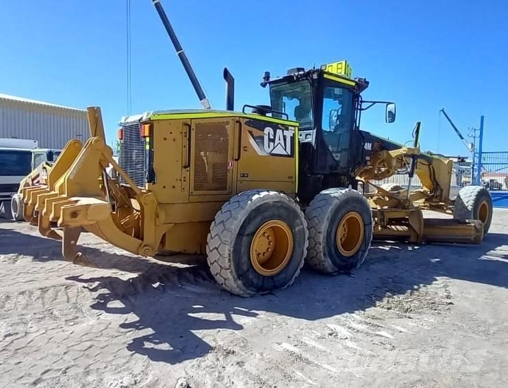 CAT 14 M Motoniveladoras