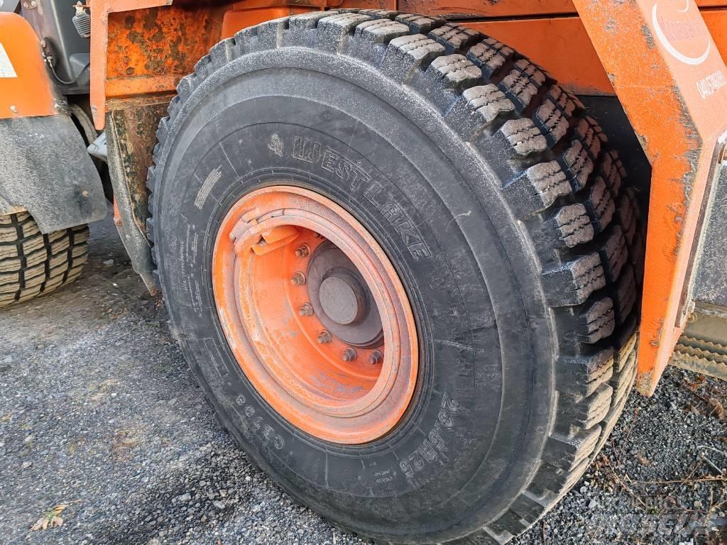 Doosan DL 220 Carregadeiras de rodas