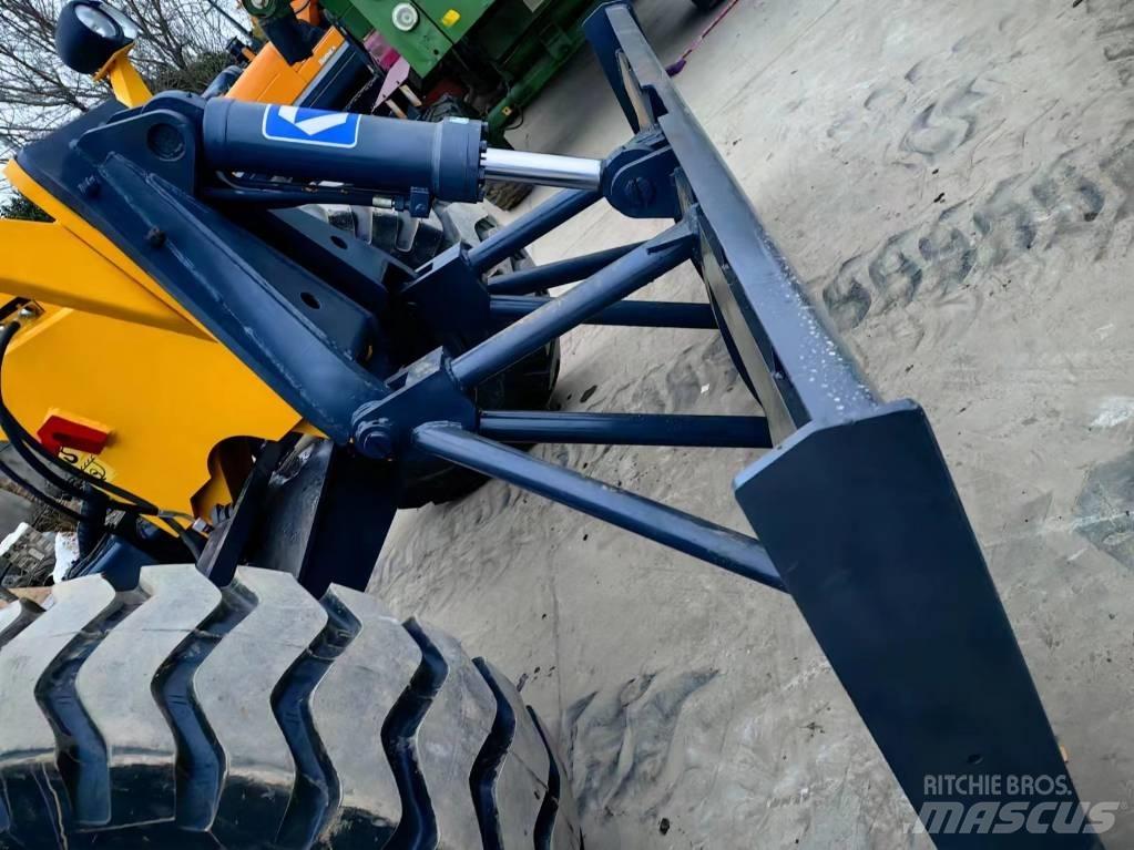 XCMG GR 2153 Motoniveladoras