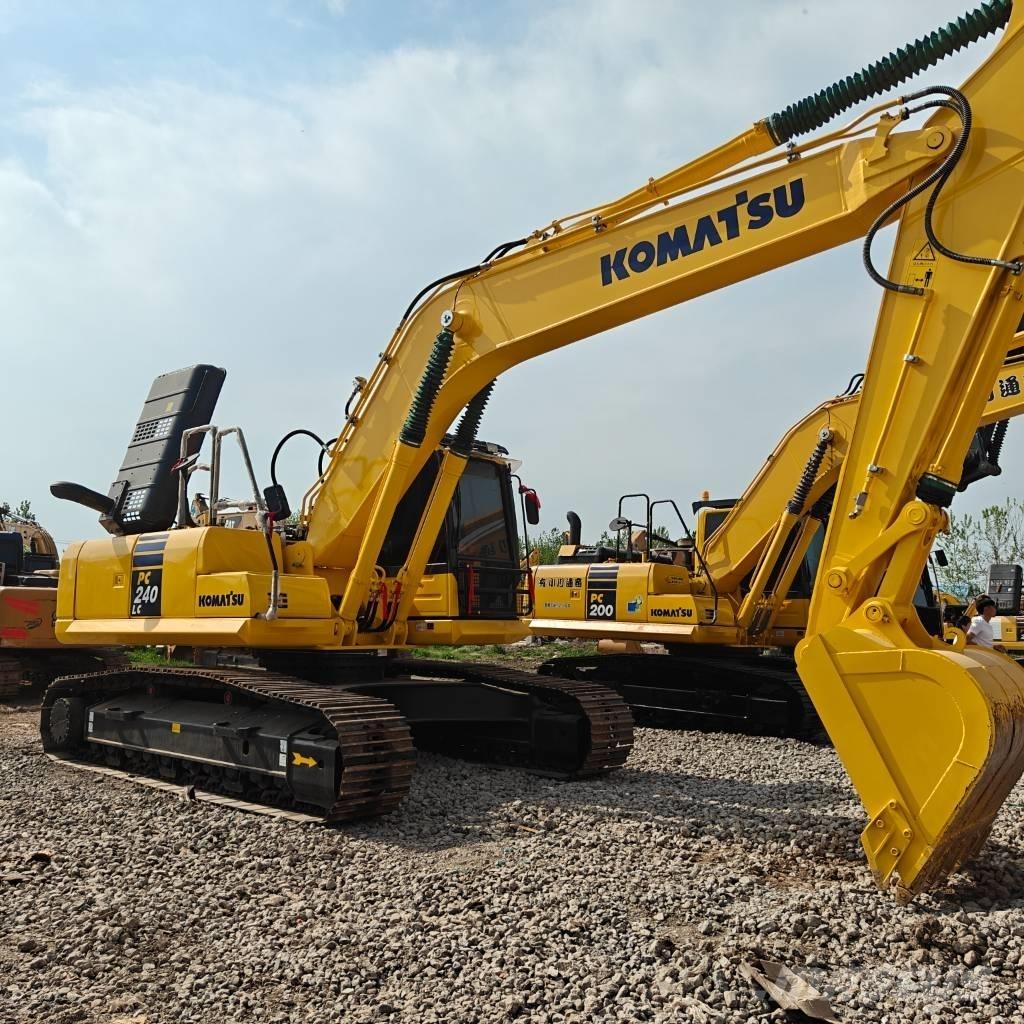 Komatsu 240LC-8 Escavadeiras de esteiras