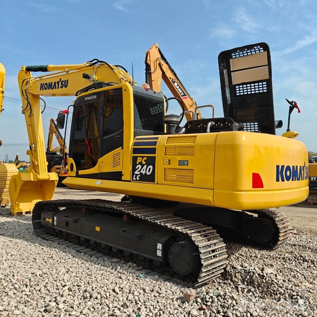 Komatsu 240LC-8 Escavadeiras de esteiras
