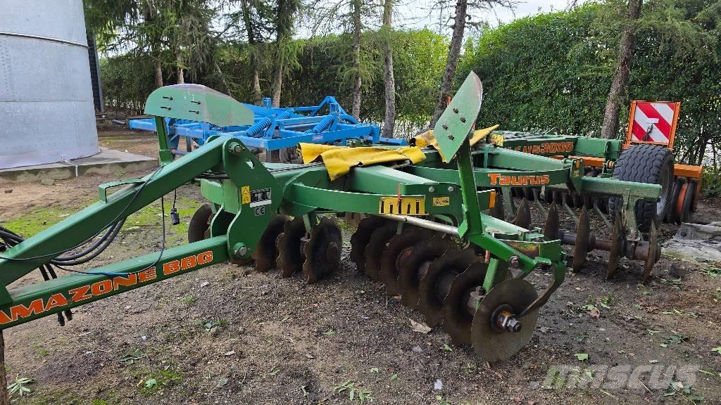 Amazone Taurus 3000 Grade de discos