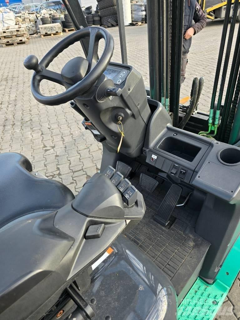 Mitsubishi FG 15 NT Empilhadores a gás