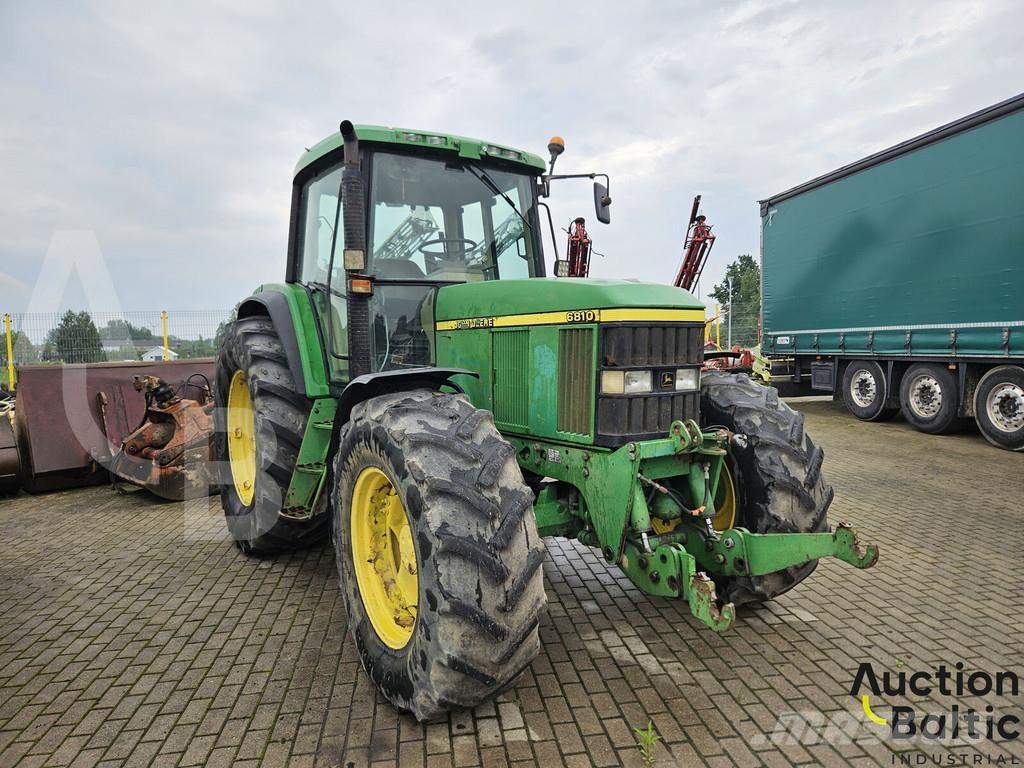 John Deere 6810 Tratores Agrícolas usados