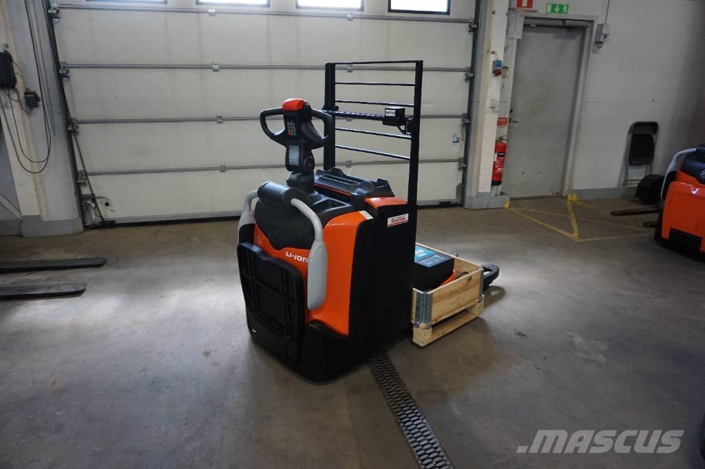 Toyota LPE220 Porta palettes
