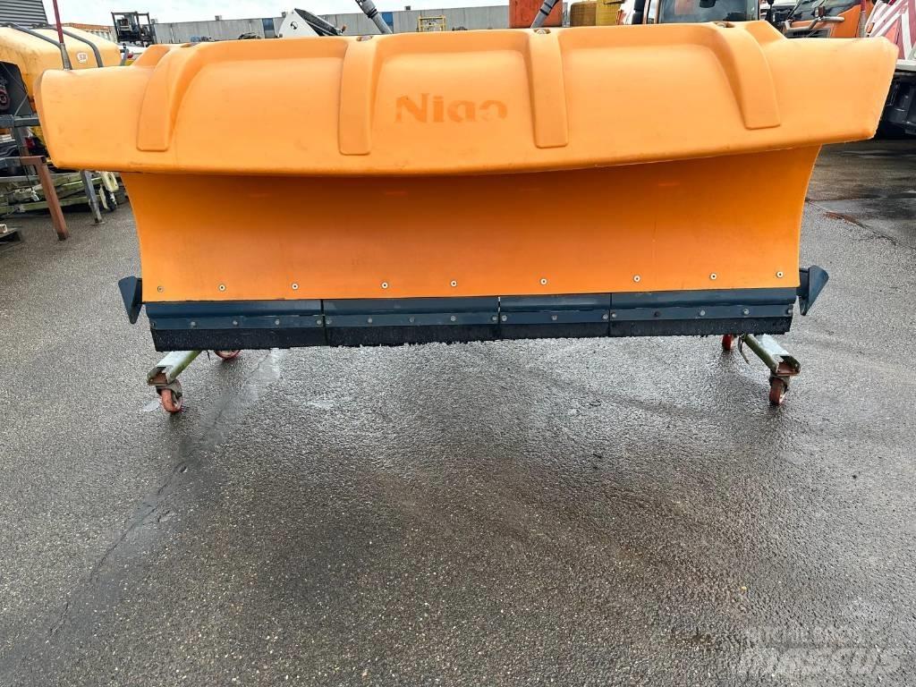 Nido SNK240VPZ Lâminas de neve e arados
