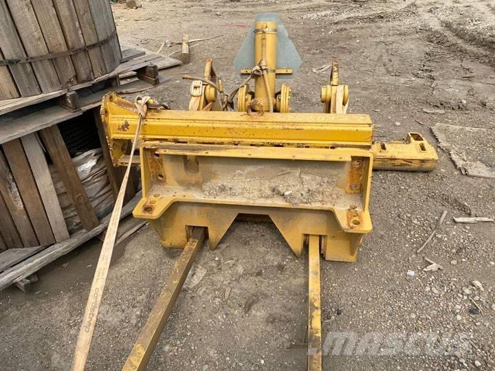 CAT 140 H Ripper Outros componentes
