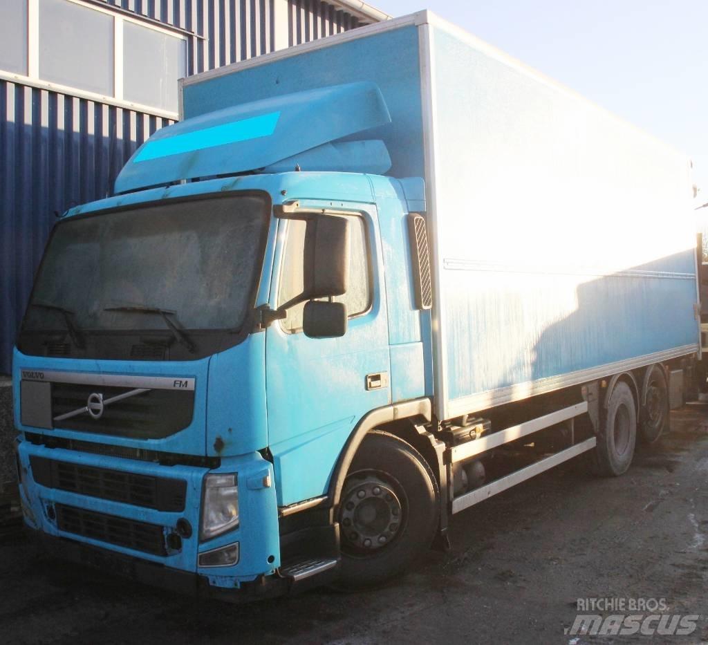 Volvo FM 410 6x2 Caminhões de caixa fechada