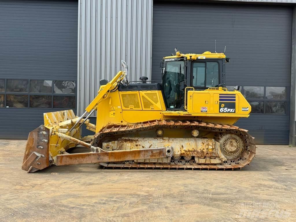 Komatsu D65PXi-18 Dozers - Tratores rastos