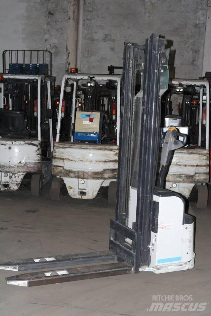 Nissan PS125 Empilhador para operador externo