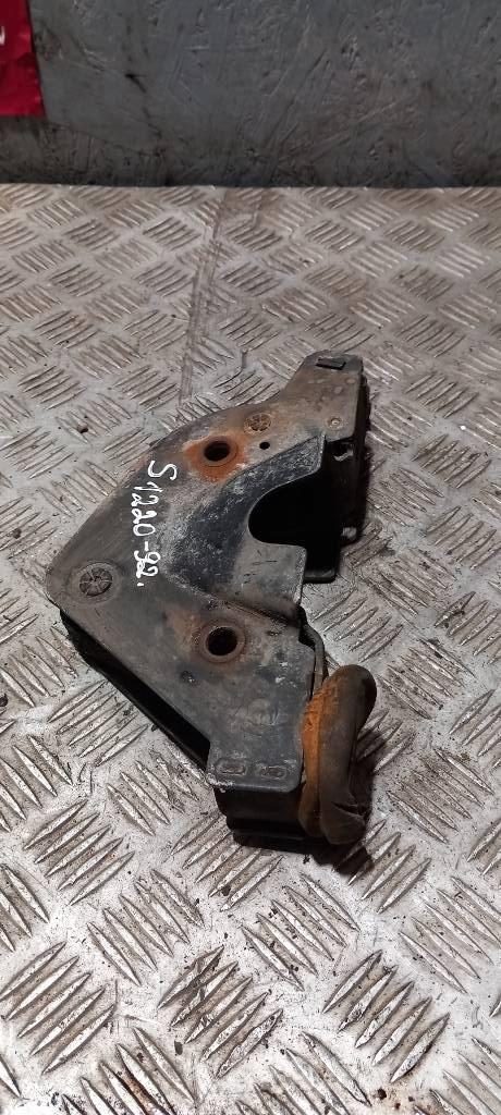 Scania G 400  1810345 Cabines e interior