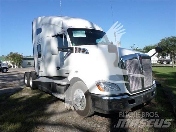 Kenworth T680 Construção - Outros
