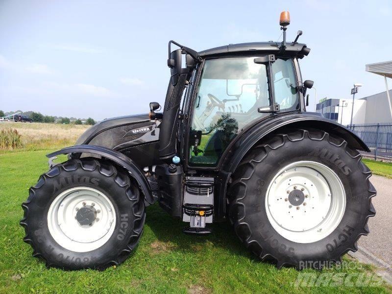 Valtra N 154 A Tratores Agrícolas usados