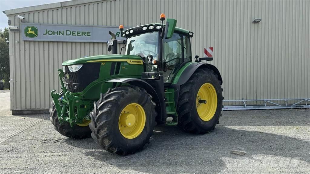 John Deere 6R215 Tratores Agrícolas usados