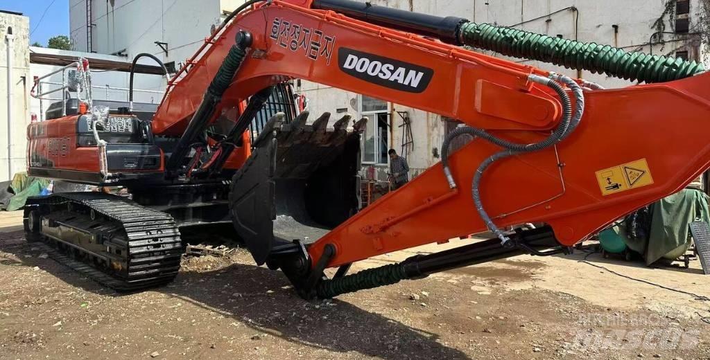 Doosan DX340 Escavadeiras de esteiras