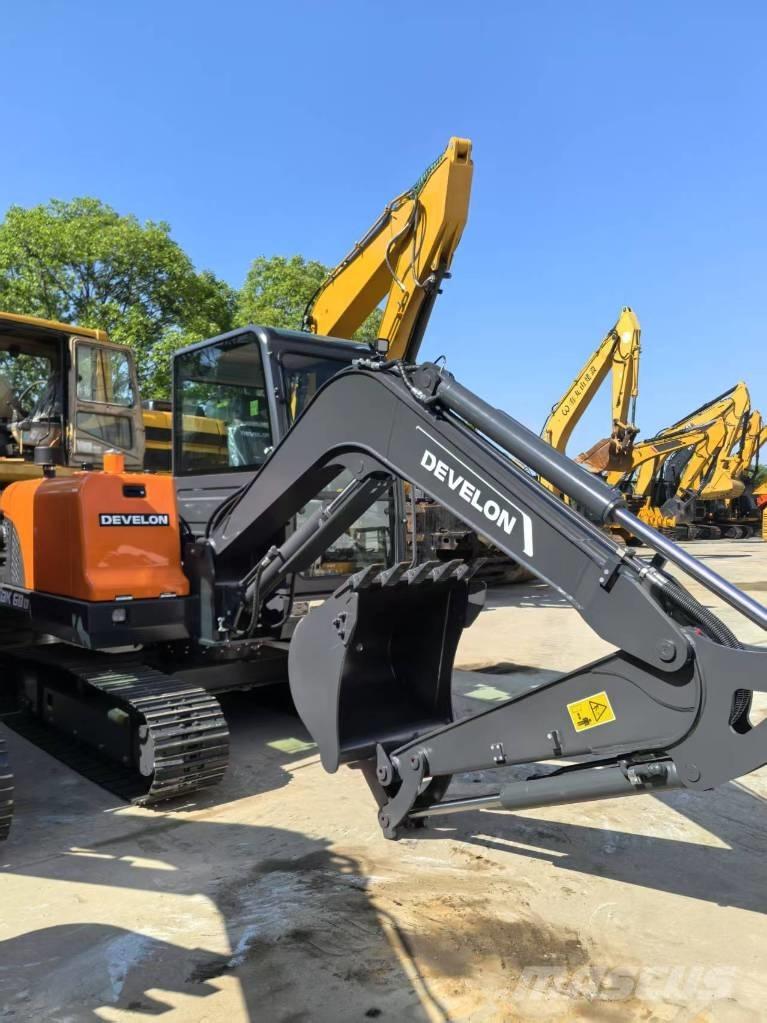 Develon DX60D Miniescavadeiras