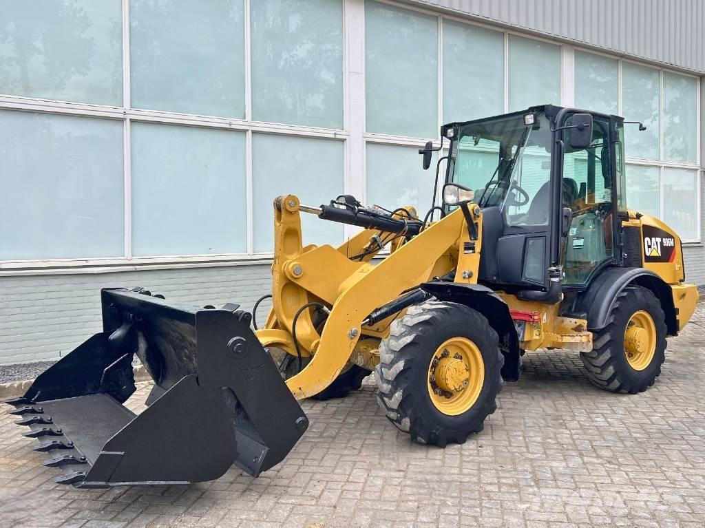CAT 906 M    2016 Carregadeiras de rodas
