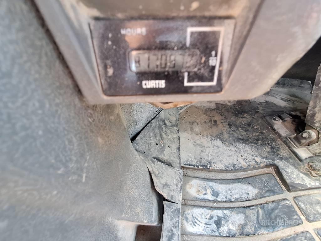 Doosan DL 300 Carregadeiras de rodas