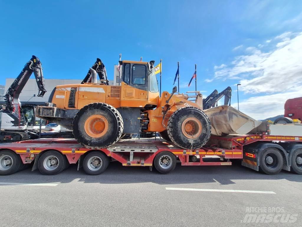 Doosan DL 300 Carregadeiras de rodas