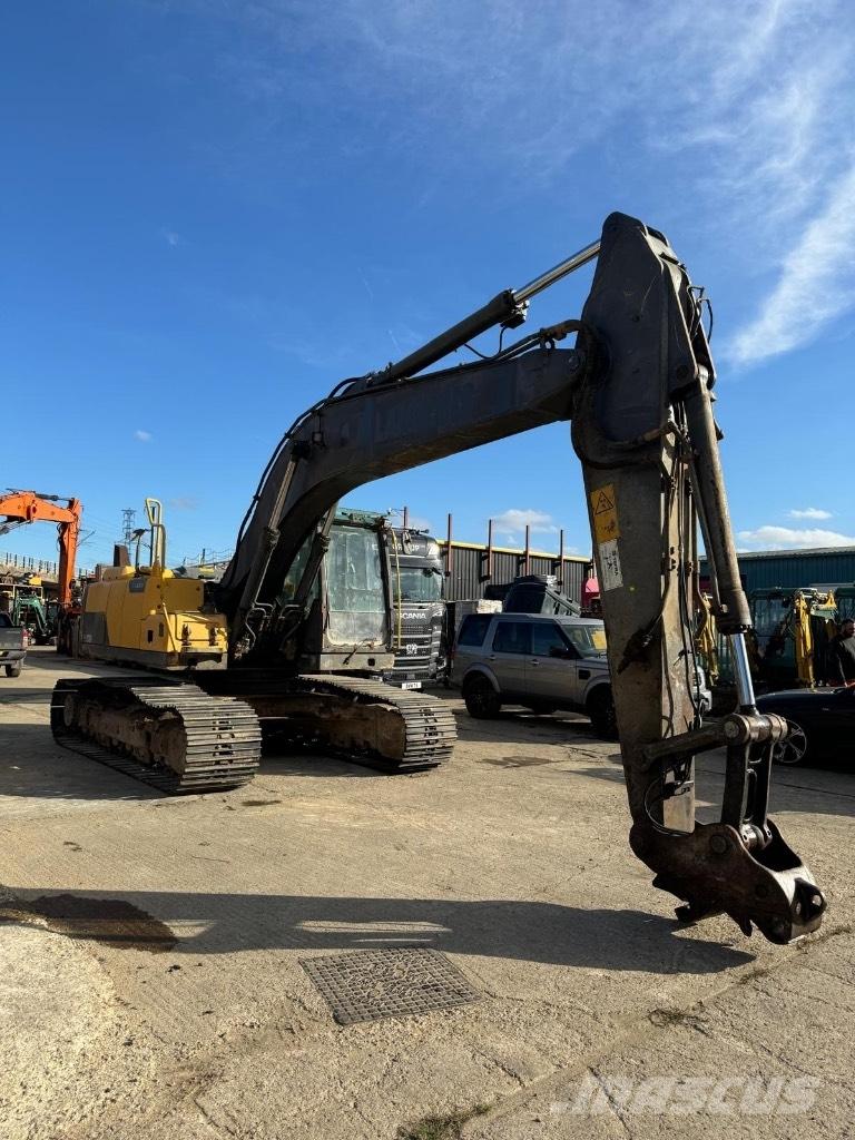 Volvo EC 220 DL Escavadeiras de esteiras
