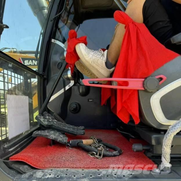 Hyundai R220LC-9S Escavadeiras de esteiras