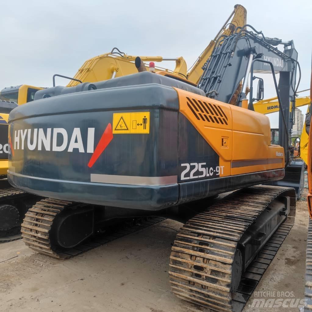Hyundai R 225LC-9T Escavadeiras de esteiras