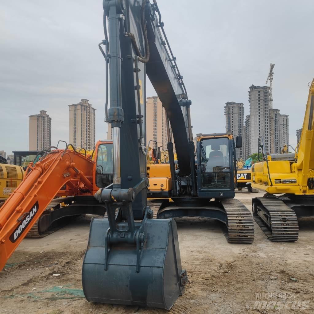 Hyundai R 225LC-9T Escavadeiras de esteiras