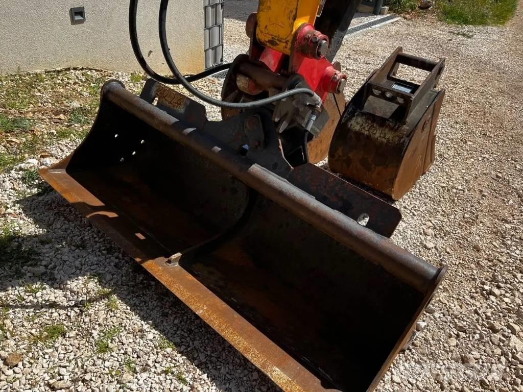 JCB 51 R-1 Miniescavadeiras