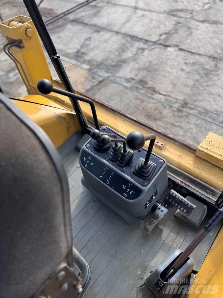 CAT 428 C Retroescavadeiras