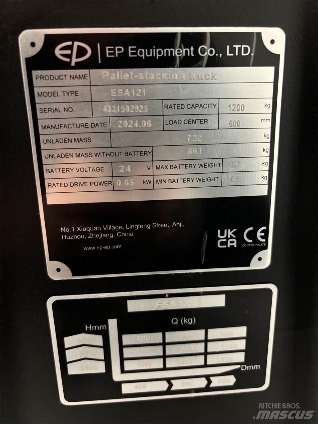 ESA 121 Empilhador para operador externo