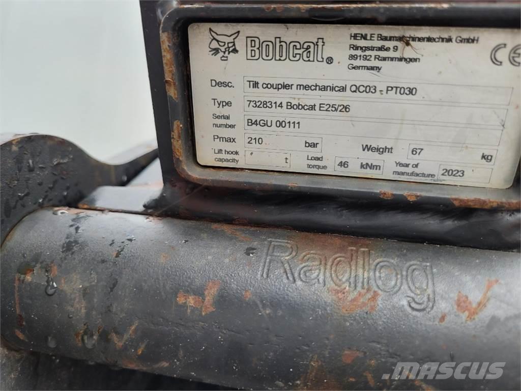 Bobcat E27 Miniescavadeiras