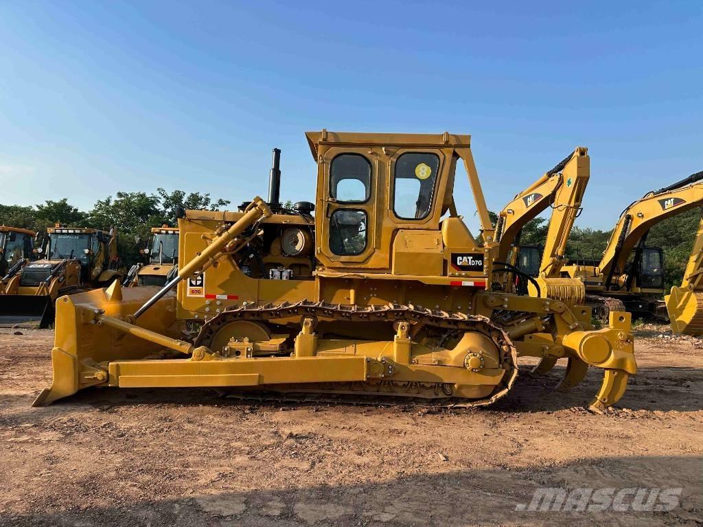 CAT D7G Dozers - Tratores rastos